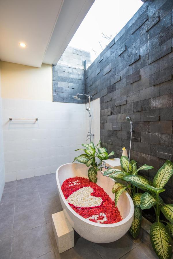 Villa Hitam Putih Legian Bali Seminyak Buitenkant foto