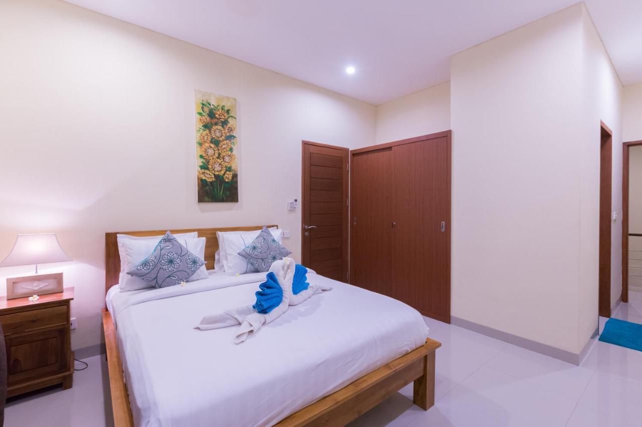 Villa Hitam Putih Legian Bali Seminyak Buitenkant foto